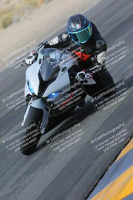 media/Mar-12-2023-SoCal Trackdays (Sun) [[d4c8249724]]/Turn 4 Inside (1040am)/